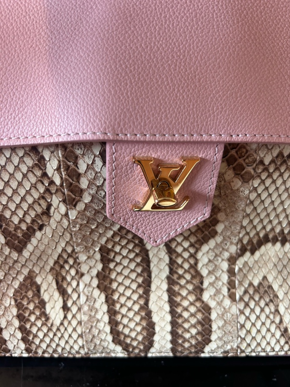 Louis Vuitton python lockme MM - Picture 2 of 14